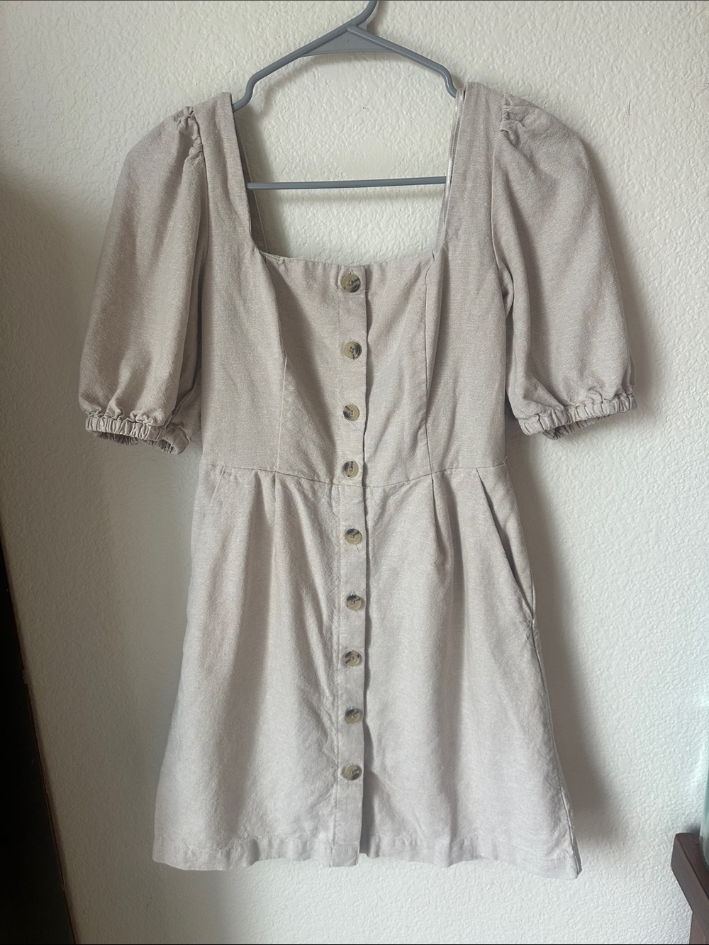 Old Navy Beige Button-Front Puff Sleeve Dress